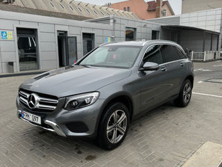 Mercedes GLC foto 1