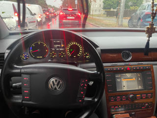 Volkswagen Phaeton foto 7