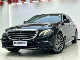 Mercedes E-Class foto 2