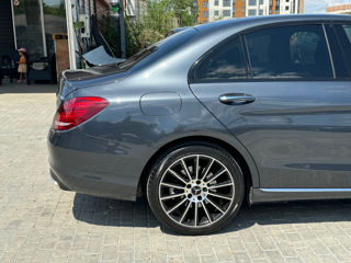 Mercedes C-Class foto 9