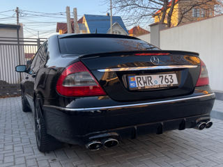 Mercedes E-Class foto 4