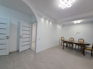 Apartament cu 3 camere, 71 m², Botanica, Chișinău foto 6