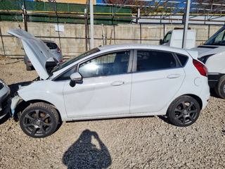 Ford Fiesta  2013 dezmembrare