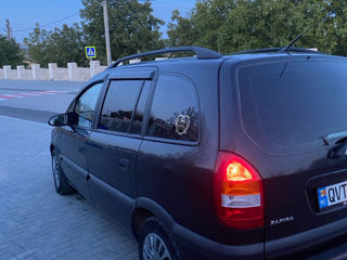 Opel Zafira foto 3