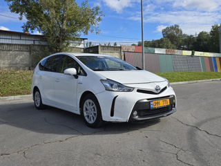 Toyota Prius + foto 2