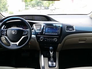 Honda Civic Hibrid foto 2