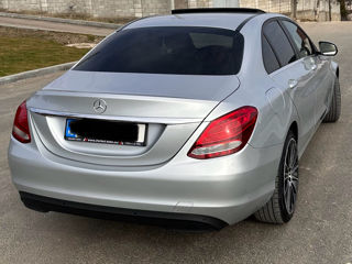 Mercedes C-Class foto 4