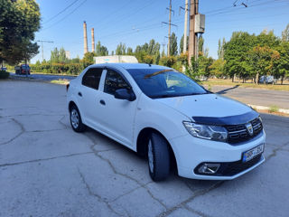 Dacia Logan foto 4