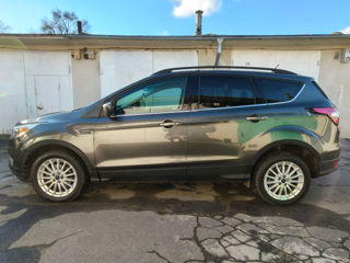 Ford Escape foto 8