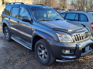 Toyota Land Cruiser Prado foto 3