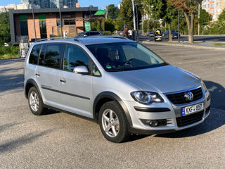 Volkswagen Touran foto 10