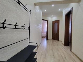 Apartament cu 2 camere, 75 m², Centru, Chișinău foto 8