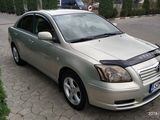 Toyota Avensis foto 1