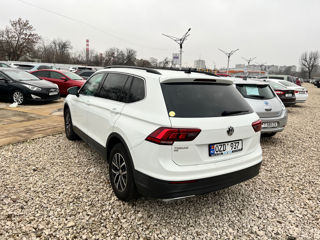 Volkswagen Tiguan foto 2