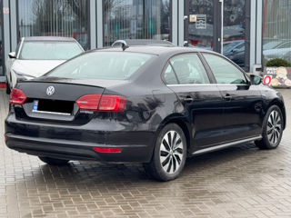 Volkswagen Jetta foto 4