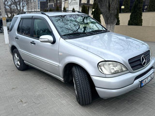 Mercedes M-Class