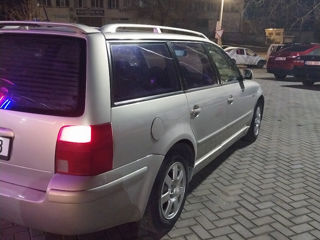 Volkswagen Passat foto 3