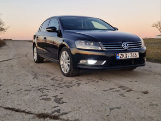 Volkswagen Passat foto 2