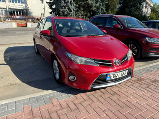 Toyota Auris foto 1