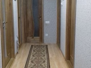 Spre vânzare casă contemporană, amplasată extrem de confortabil, în sectorul Izvoraș foto 6