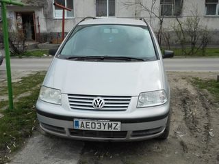 Volkswagen Sharan foto 3