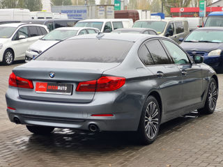 BMW 5 Series foto 3