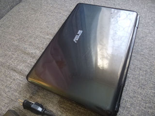 Asus - 3 gb, lucreaza, Intel 2 core 2 Ghz, diagonala 39,5 cm. foto 3