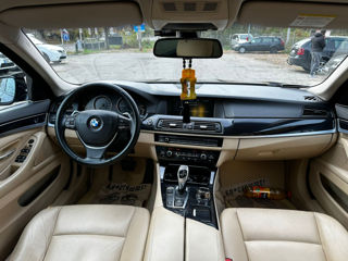 BMW 5 Series foto 7