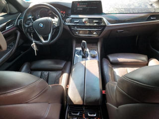 BMW 5 Series foto 8