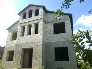 Pret nou, casa in Ciorescu - 300 m de la traseul Criuleni foto 3