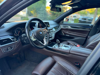 BMW 7 Series foto 5