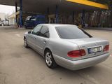 Mercedes E Class foto 5