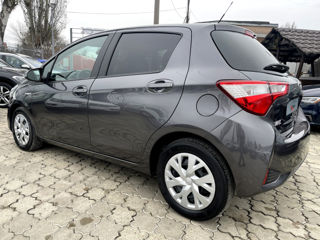 Toyota Yaris foto 7