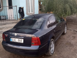 Volkswagen Passat foto 2