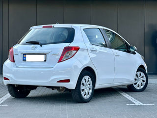 Toyota Yaris foto 5