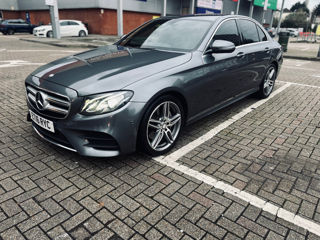 Mercedes E-Class foto 0