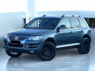 Volkswagen Touareg foto 0
