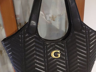 Guess foto 1