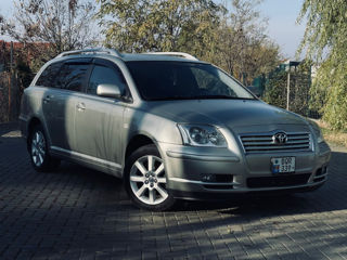 Toyota Avensis foto 3