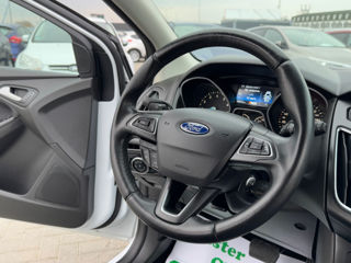 Ford Focus foto 9