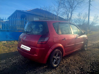 Renault Scenic foto 2