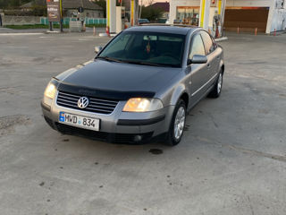 Volkswagen Passat foto 1