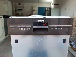 Siemens la 45 cm din Germania, se pune sub masă! foto 2