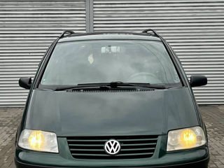 Volkswagen Sharan foto 3