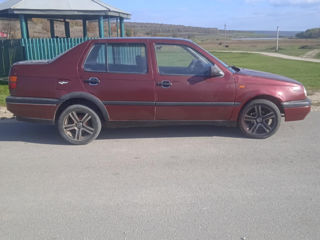 Volkswagen Vento foto 6