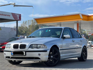 BMW 3 Series foto 4