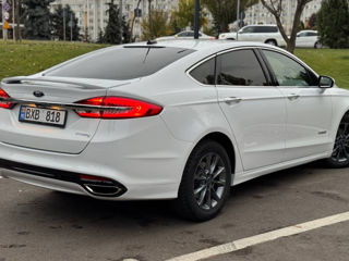 Ford Fusion foto 7