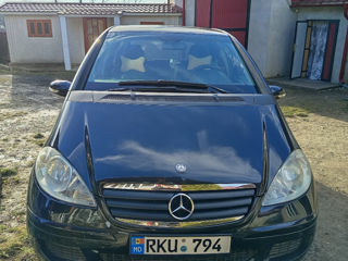 Mercedes A-Class foto 2