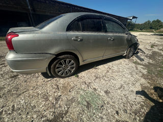 Toyota Avensis Sedan 2004 foto 3