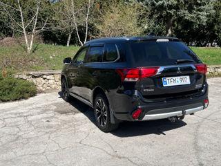 Mitsubishi Outlander foto 6